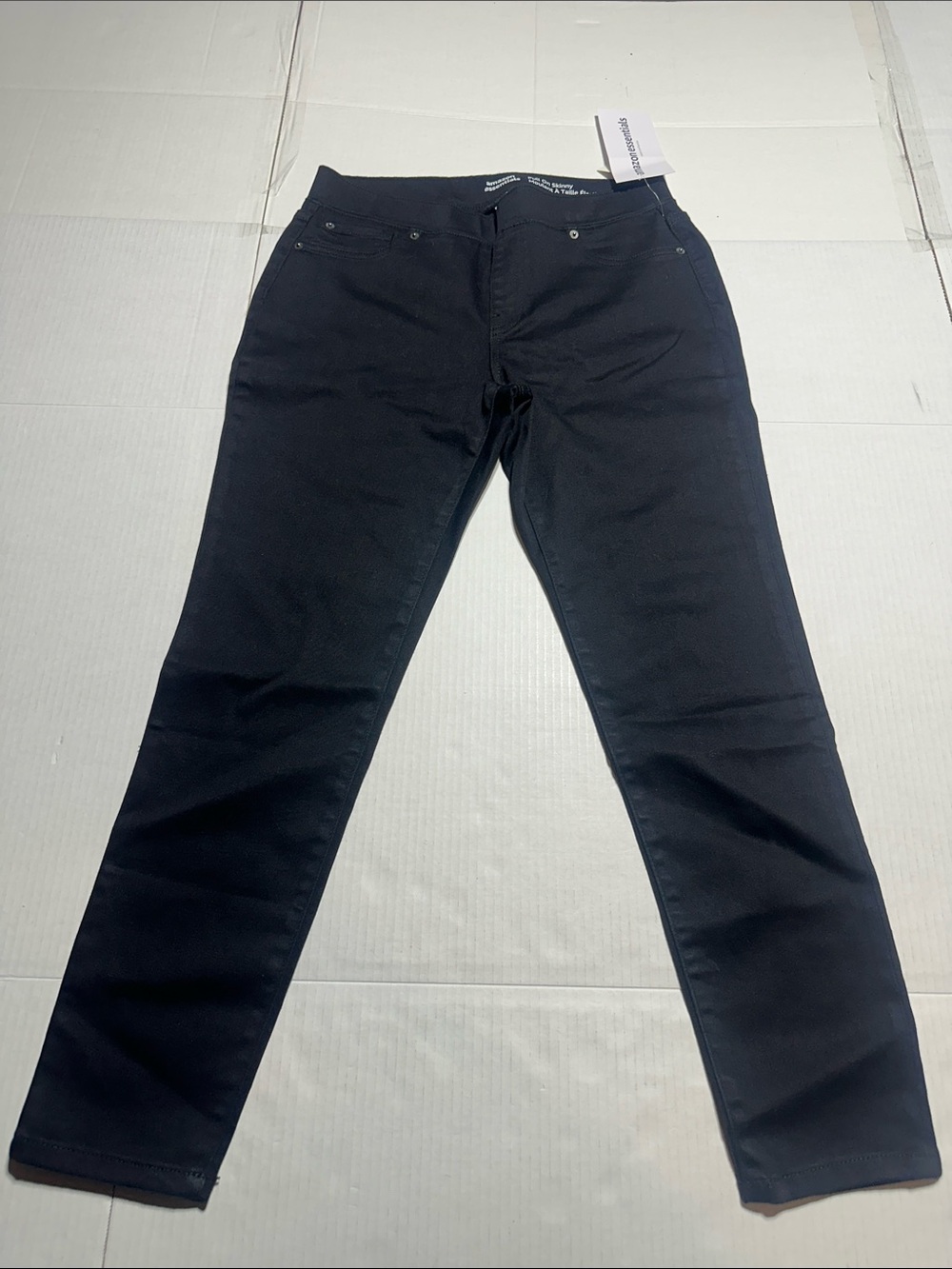 NWT Amazon Essentiala Black pull on skinny Slim Stretch Jeans w back pockets